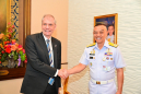 ผู้บัญชาการทหารเรือ ให้การต้อนรับ เอกอัครราชทูตสหรัฐอเมริกา ประจำประเทศไทย เข้าเยี่ยมคารวะผู้บัญชาการทหารเรือ
