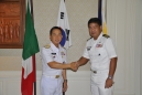 พลเรือตรี พิเชฐ  ตานะเศรษฐ เจ้ากรมข่าวทหารเรือ รับเยี่ยมคำนับ นาวาเอก Ramil Roberto B Enriquez  ผู้ช่วยเสนาธิการทหารเรือฝ่ายข่าว กองทัพเรือฟิลิปปินส์
